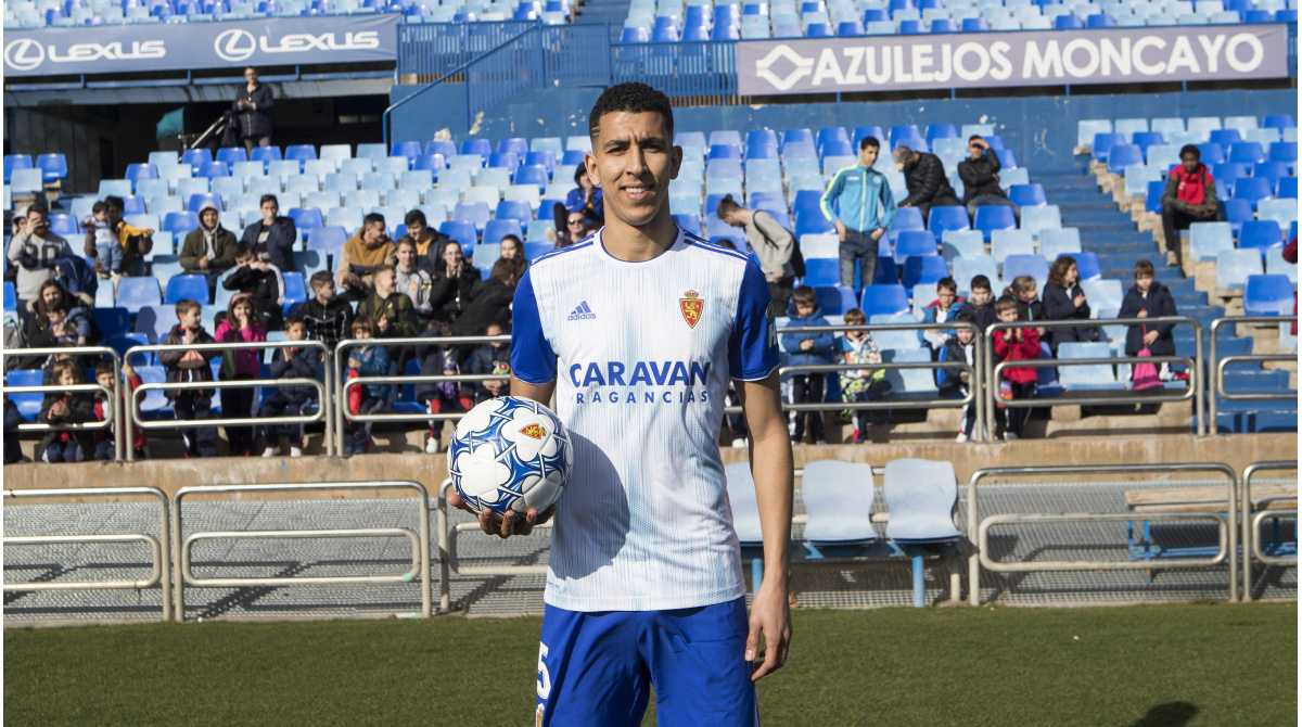 El internacional marroquí El Yamiq llega al Valladolid vendido por el Genoa