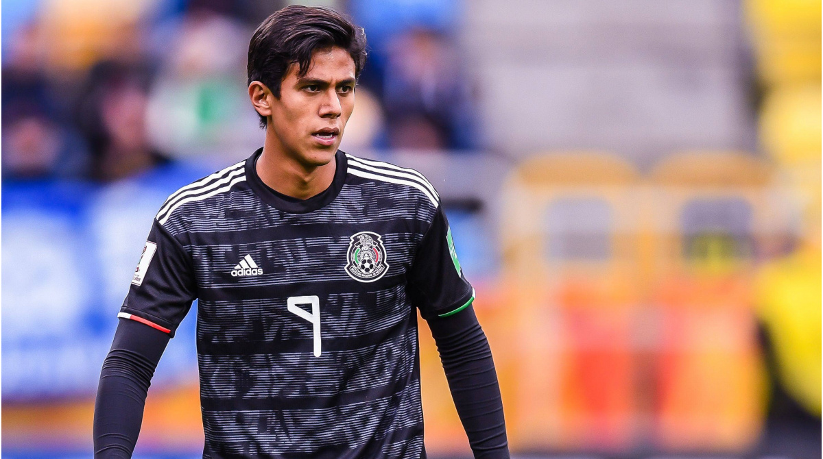 Talento mexicano de Chivas Macías estaría cerca de fichar por el Borussia Dortmund