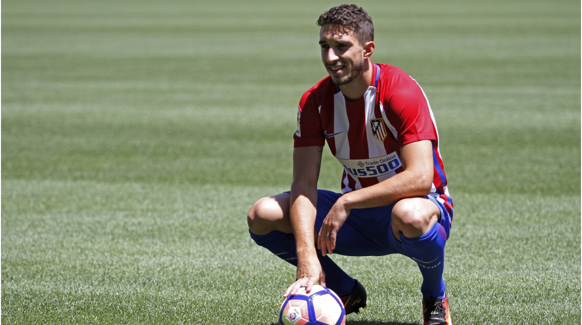 El croata Sime Vrsaljko, inscrito por el Atlético de Madrid en la Liga de Campeones: Rodrigo Riquelme fuera