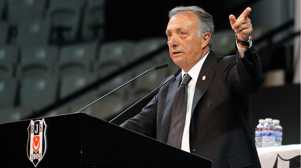 Beşiktaş'ta Ahmet Nur Çebi yeniden başkan