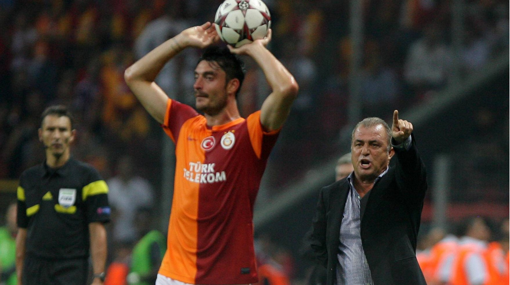Galatasaray'da Albert Riera, Domenec Torrent'in ekibine katıldı