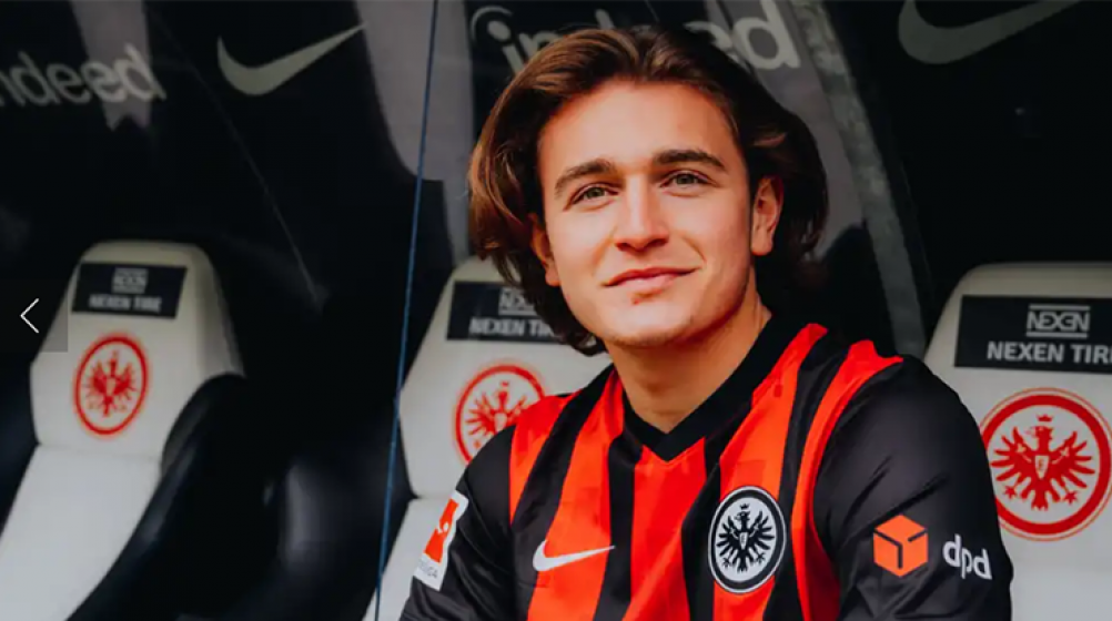 Ali Akman resmen Eintracht Frankfurt'ta
