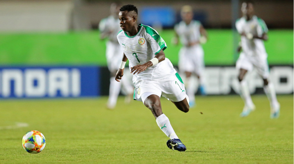 Feyenoord haalt Aliou Baldé van Diambars uit Senegal
