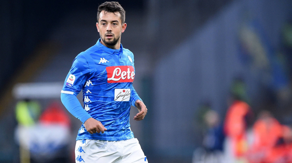 Eintracht Frankfurt loan Younes from Napoli - Option to buy after two seasons