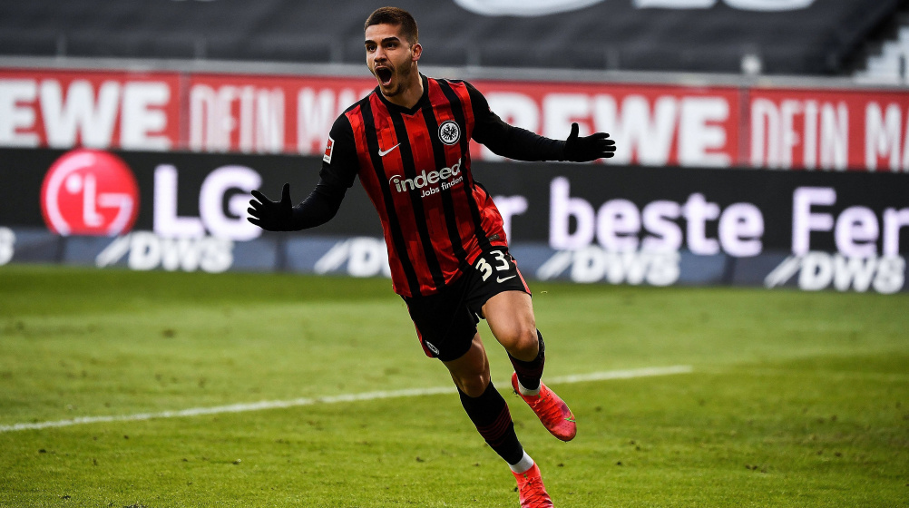 André Silva’s agents deny buyout clause - Reports about fee €12 million below market value