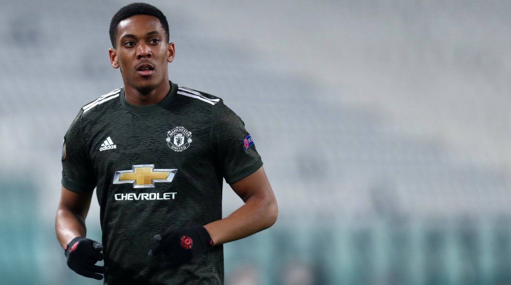 Anthony Martial leaves Man United temporarily - Loan to Sevilla about to be completed