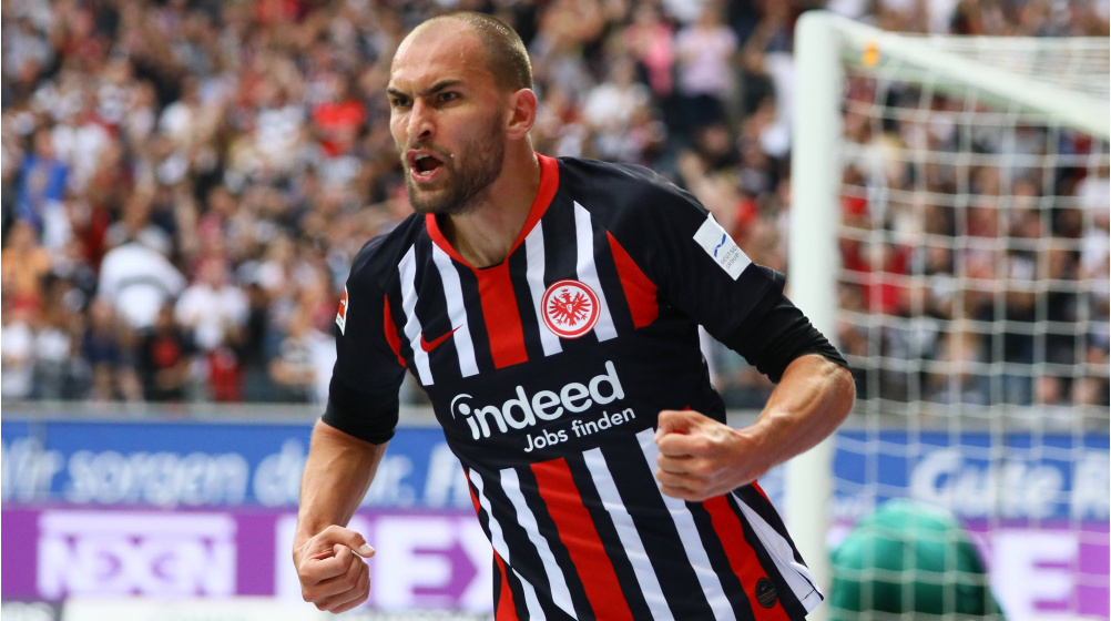 Officieel: Spits Dost van Eintracht Frankfurt naar Club Brugge