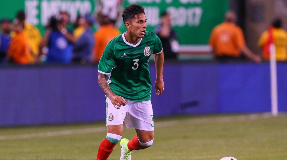 Bericht: Eintracht Frankfurt holt mexikanischen Verteidiger Salcedo