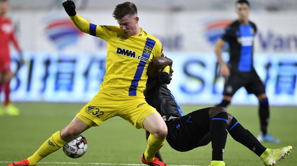 Chris Durkin to stay with Sint Truiden - Top five record arrival