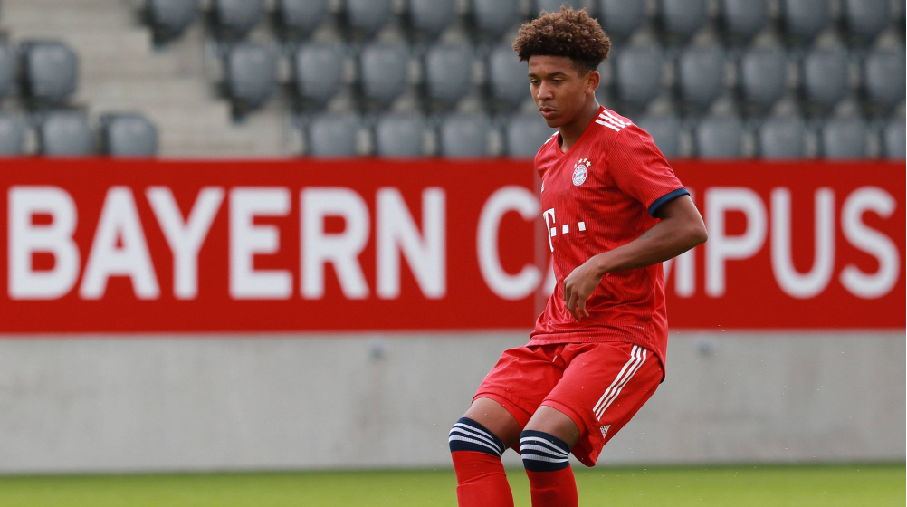 Arsenal and Chelsea want Chris Richards - Bayern happy with his development