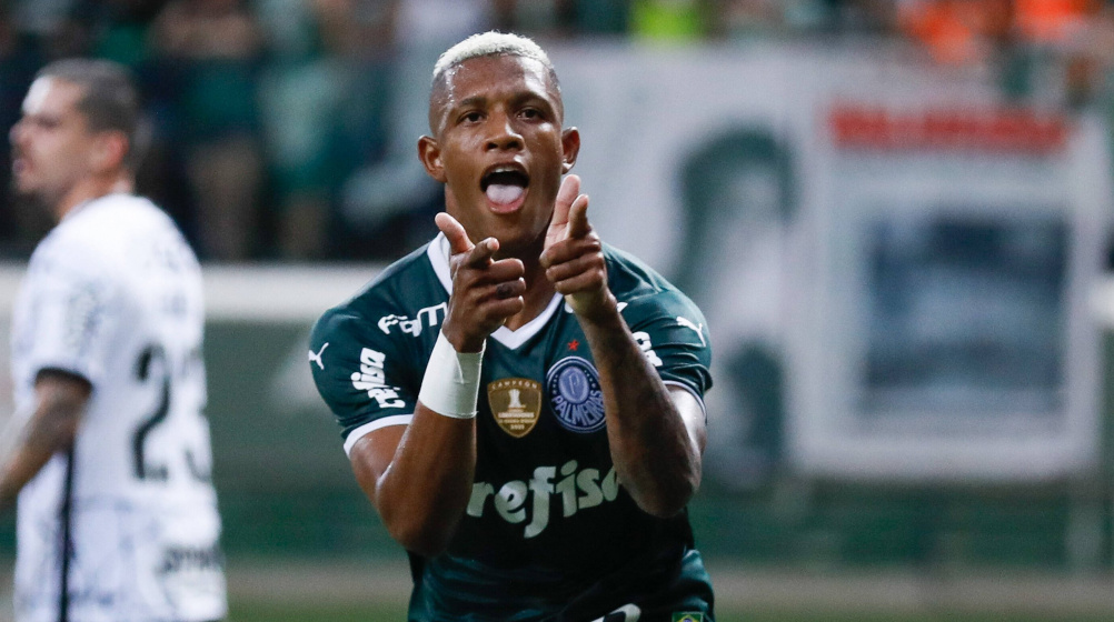 Arsenal faz proposta de 23,1 milhões de euros por Danilo, do Palmeiras