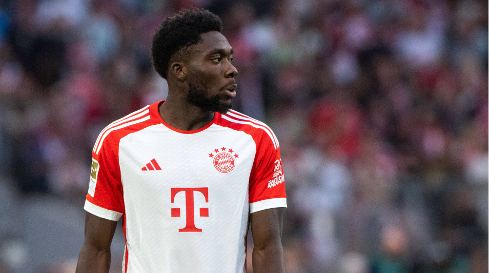 Bericht: FC Bayern setzt Davies Ultimatum – Bei Gehalt weit auseinander