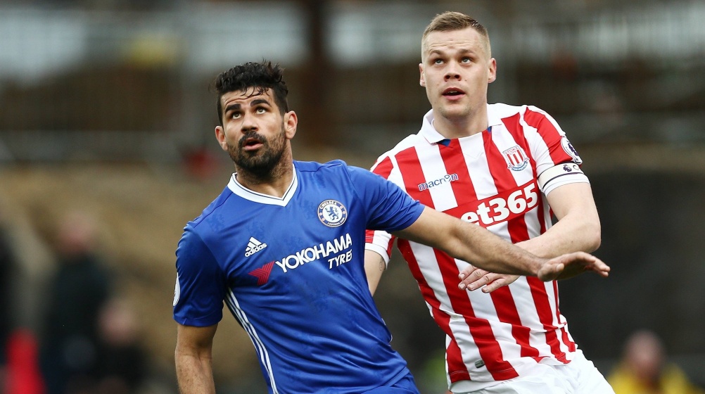 Hughes: Stoke offer Shawcross and Ireland new contracts