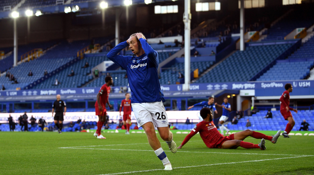 Everton hold Liverpool - Title celebrations postponed 