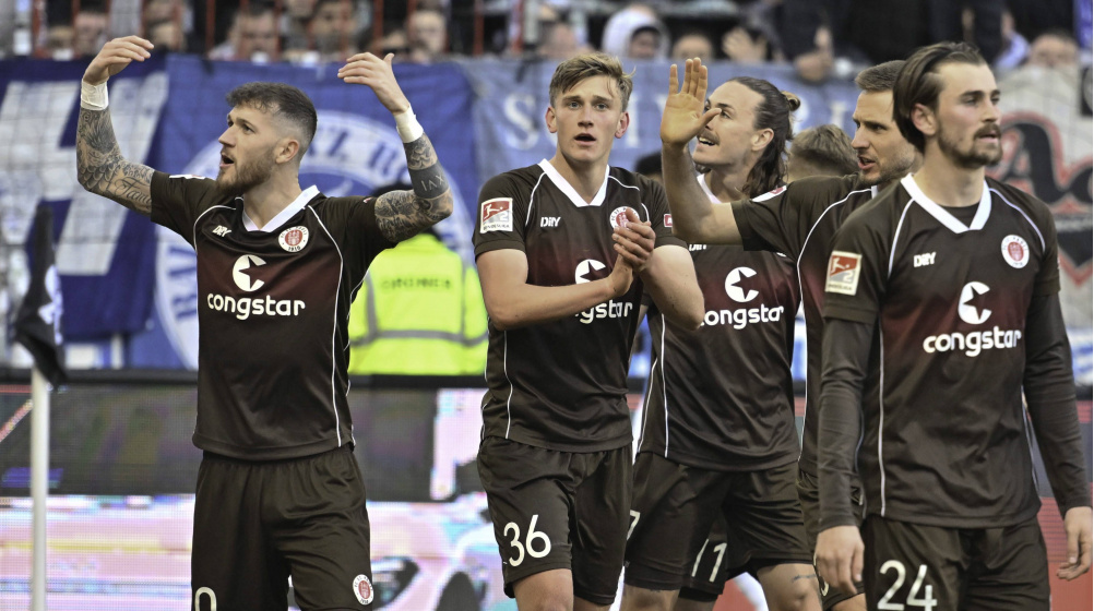 St. Pauli macht großen Schritt in Richtung Bundesliga: Irvine trifft zum Sieg gegen Rostock