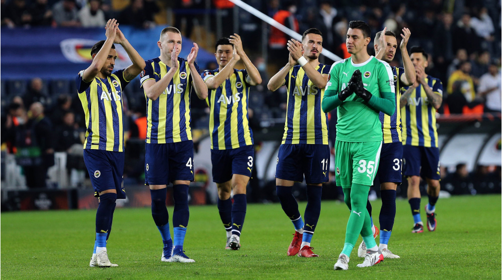 Fenerbahçe'de 3 yıldızla yollar ayrılacak