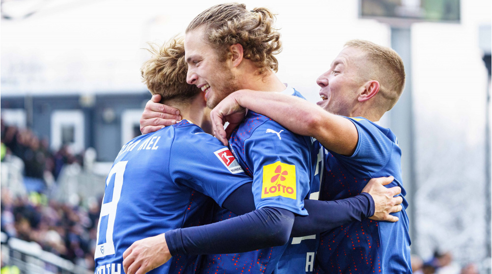 2. Liga: Holstein Kiel zieht am HSV vorbei – Fortuna Düsseldorf 5:0 beim FCN