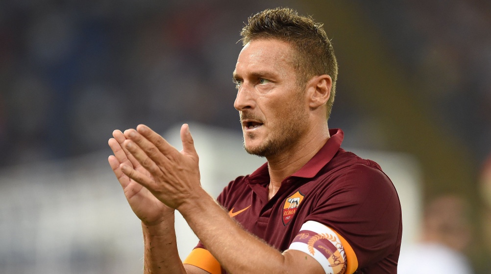 Totti futbola veda ediyor