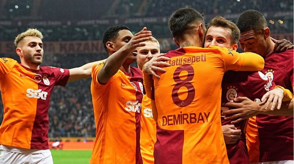 Galatasaray'da iç transfer harekatı - Yıldız oyuncuların sözleşmeleri yenileniyor