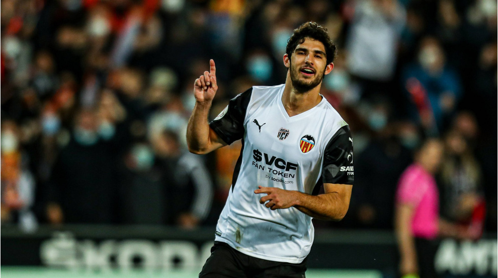 Wolverhampton sign Guedes from Valencia - This is about 