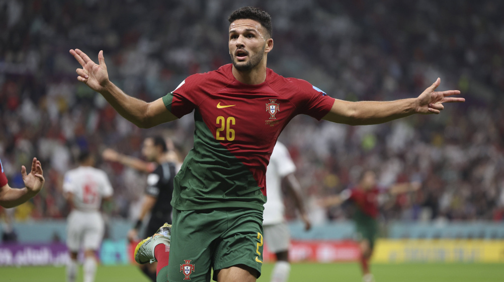 Ramos schiet zich met hattrick tegen Zwitserland in select WK-gezelschap