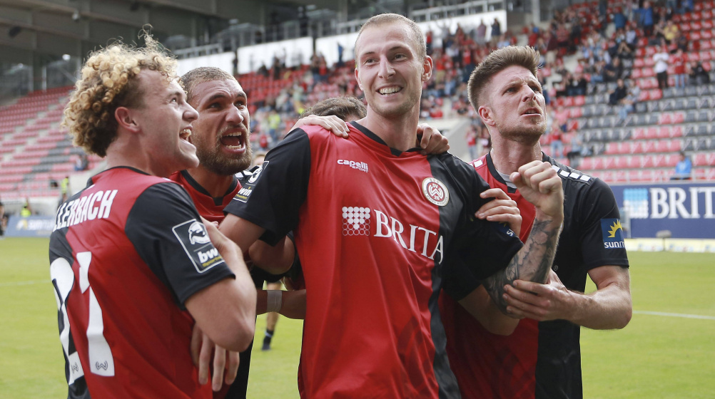 3. Liga: 1. FC Köln beobachtet Gustaf Nilsson von Wehen Wiesbaden