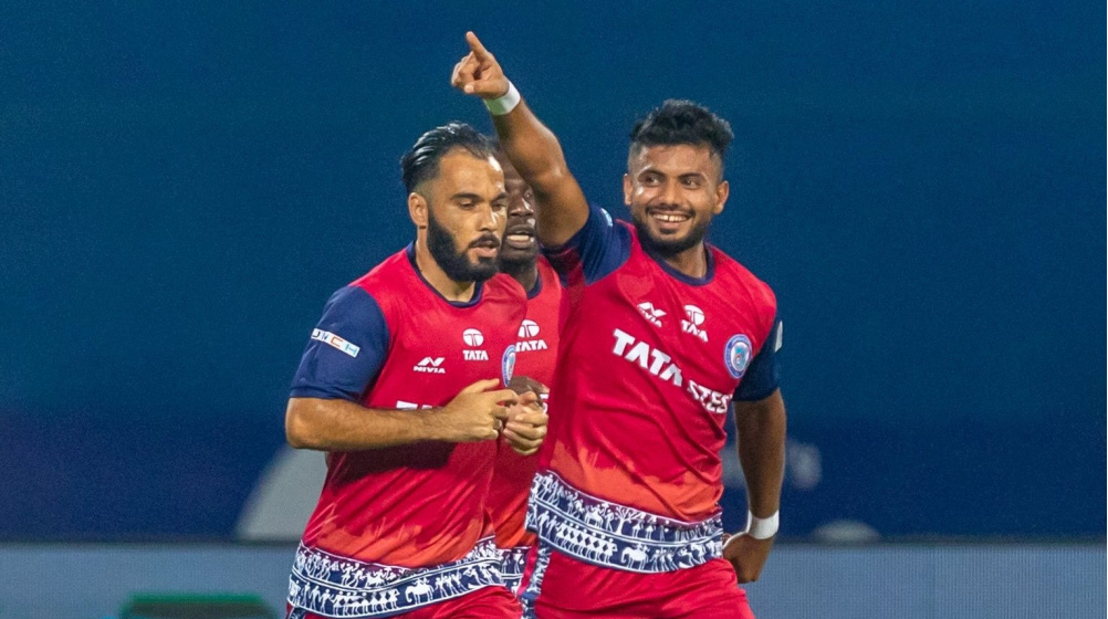 Jamshedpur make it to the semis -  Beat Hyderabad 3-0 to occupy top spot