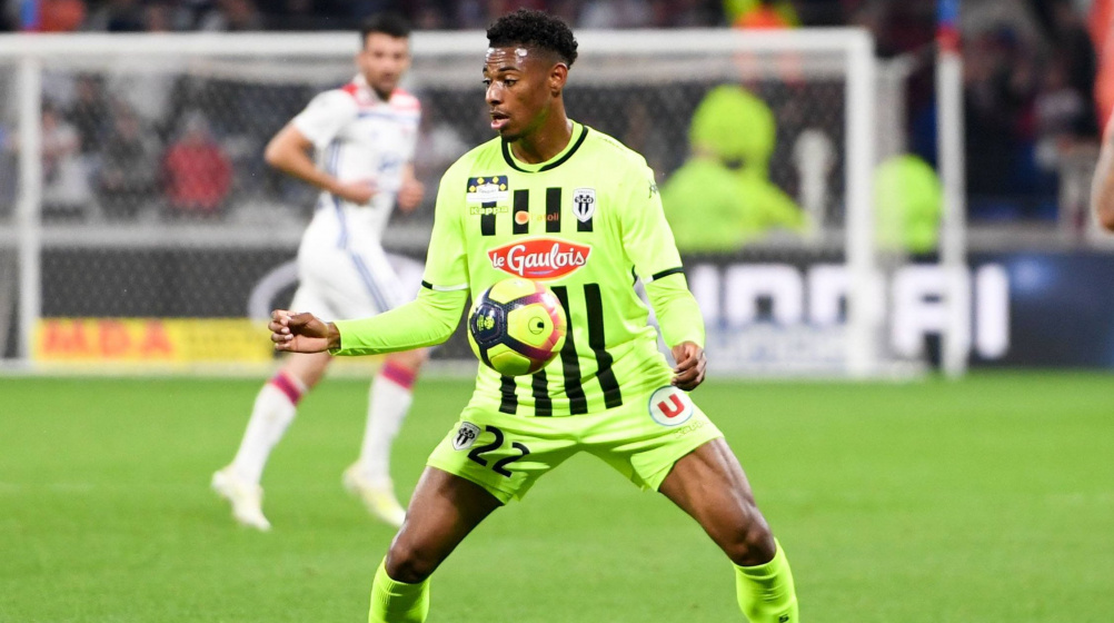 Lyon sign Reine-Adélaïde - former Arsenal player joins from Angers