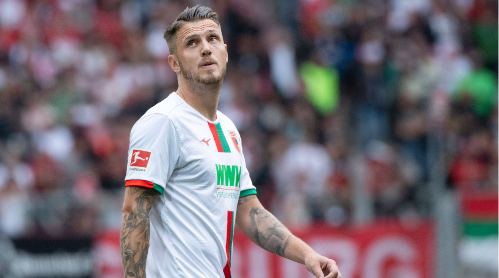 FC Augsburg: Jeffrey Gouweleeuw mit Kritik an Team, Trainer & Führung