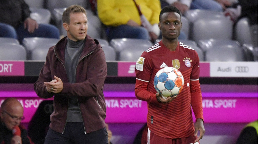 FC Bayern: Nagelsmann geht von Sarr-Verbleib – Gespräch mit Zirkzee