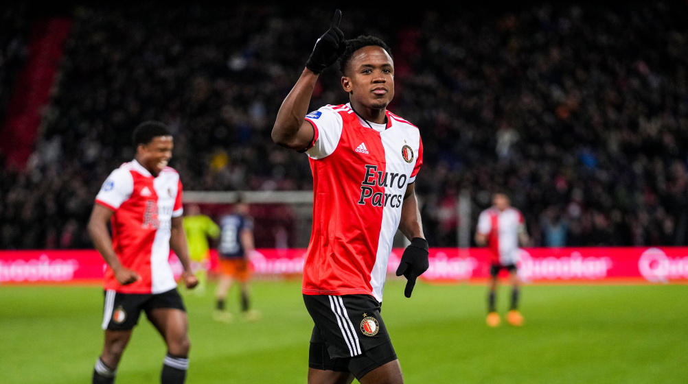 Leeds sign Feyenoord winger Luis Sinisterra - Chelsea and Barcelona still chasing Raphina 