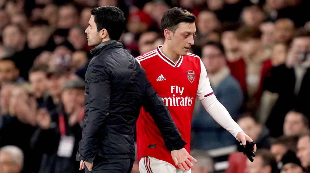 Arsenal boss Arteta hopes to find “right solution” regarding Mesut Özil