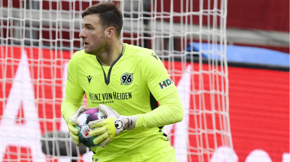 Hannover 96: Esser hält Sieg gegen 10 HSV-Profis fest – BTSV und KSC drehen Spiele