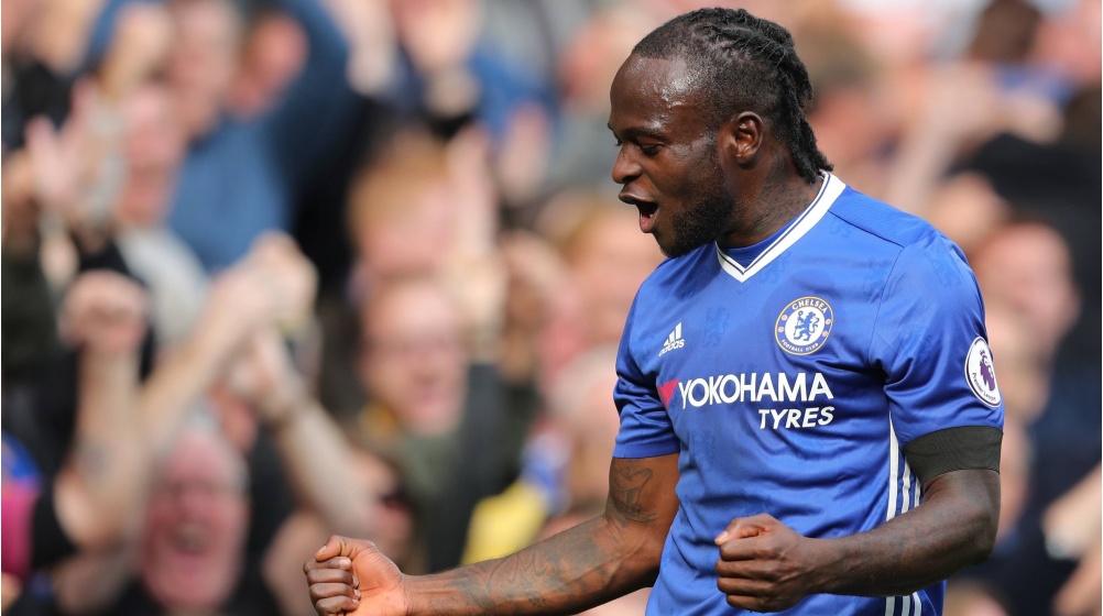 Chelsea wing-back Moses signs contract extension until 2021