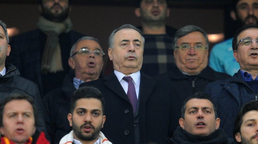 Galatasaray'da başkan Cengiz UEFA ile görüşecek