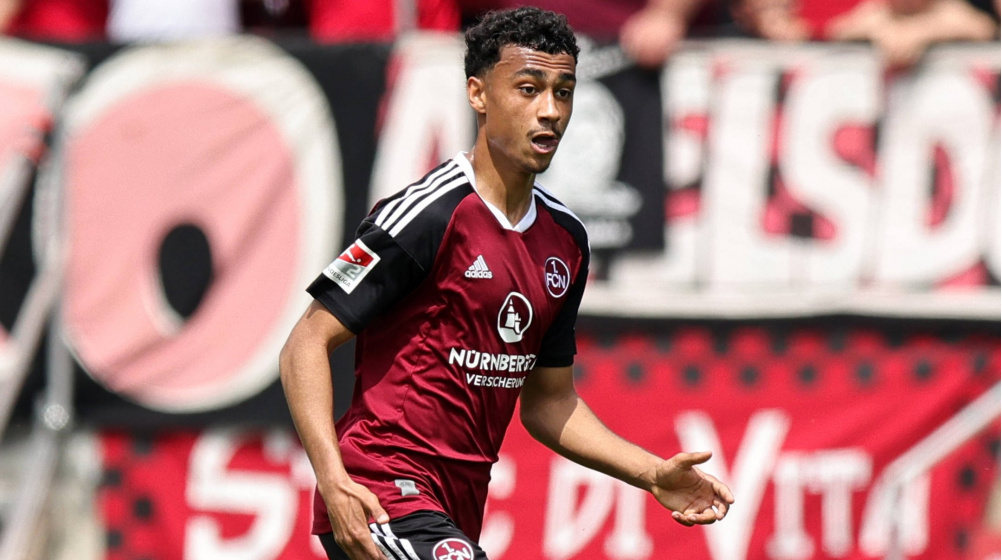 Eintracht Frankfurt vor Transfer von Nathaniel Brown vom 1. FC Nürnberg