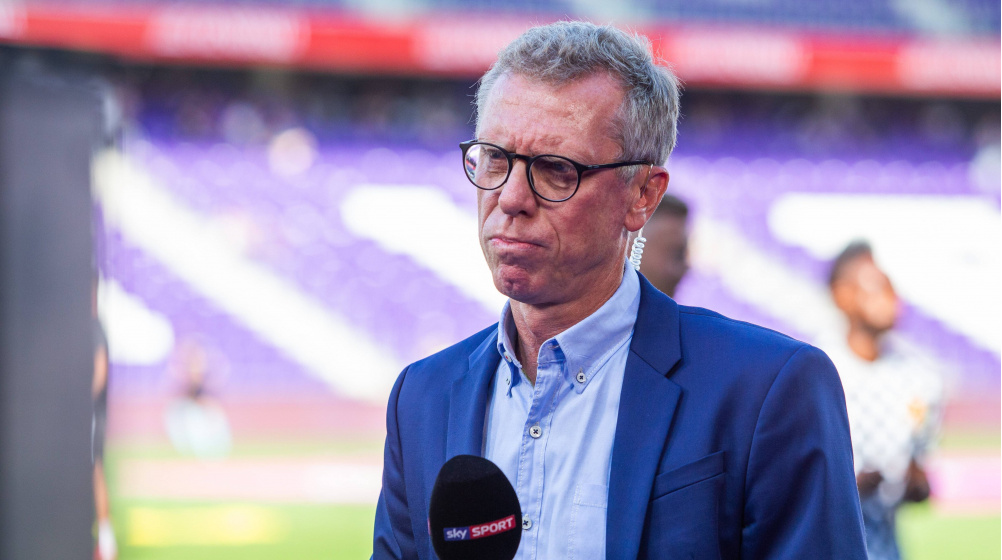 Austria-Vorstand Stöger will Saison zu Ende spielen: 