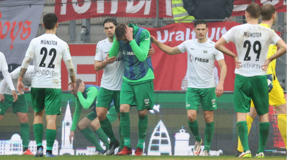 Nach Böllerwurf & Spielabbruch: Partie bei RWE mit 2:0 für Preußen Münster gewertet