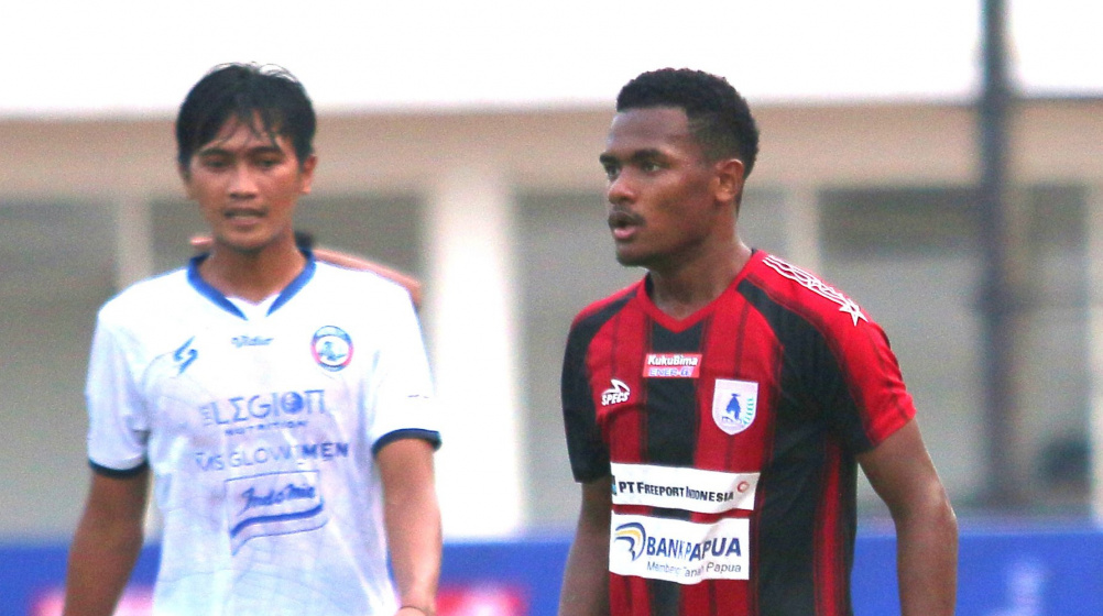 Arema FC Kepincut Talenta Muda Persipura, Ramai Rumakiek