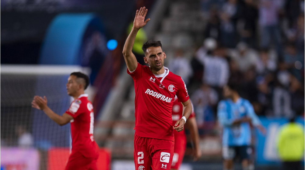 Raúl López es anunciado como nuevo jugador del Club Santos