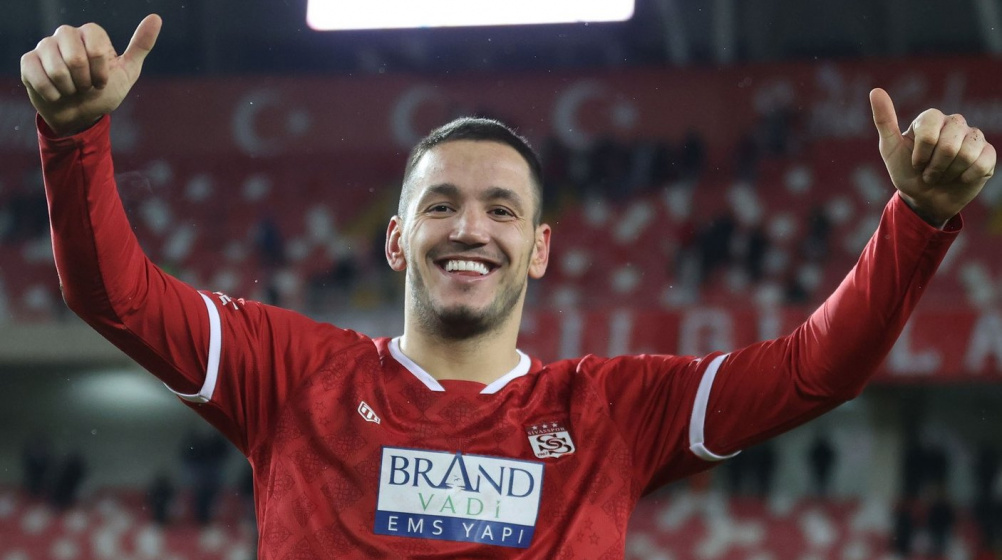 Rey Manaj'ın bonservis bedeli açıklandı - Sivasspor’un parlayan golcüsü