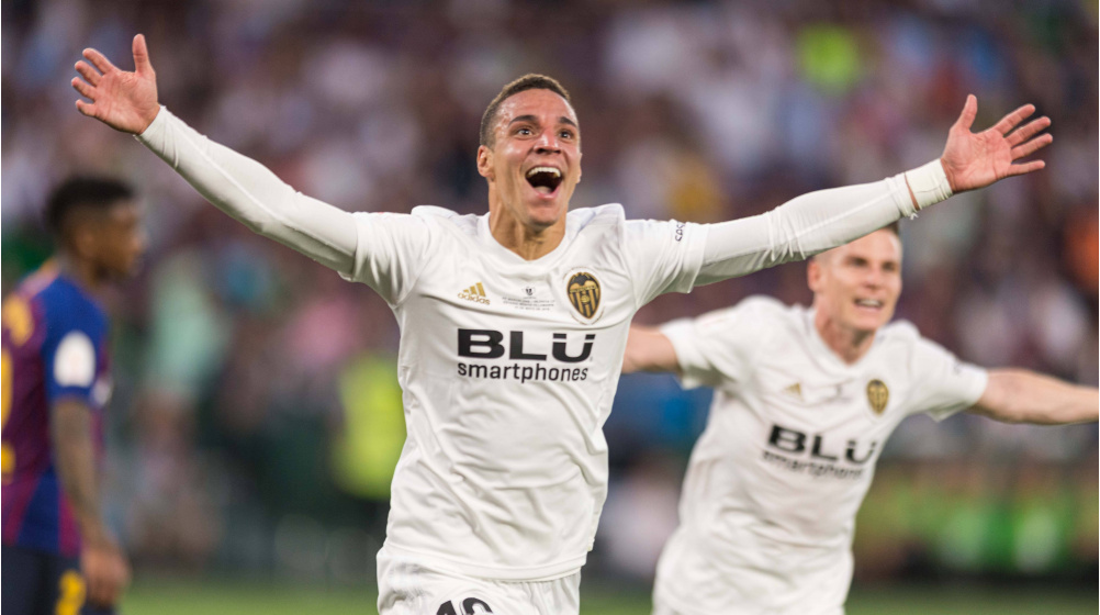 Leeds want Rodrigo - Valencia satisfied with €35m less than last winter?