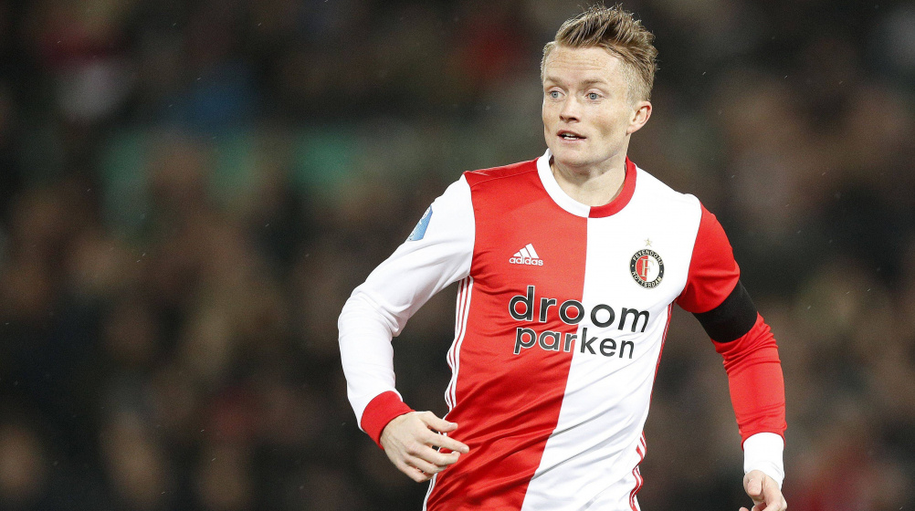 Feyenoord verkoopt Larsson per direct aan Chinese club Dalian