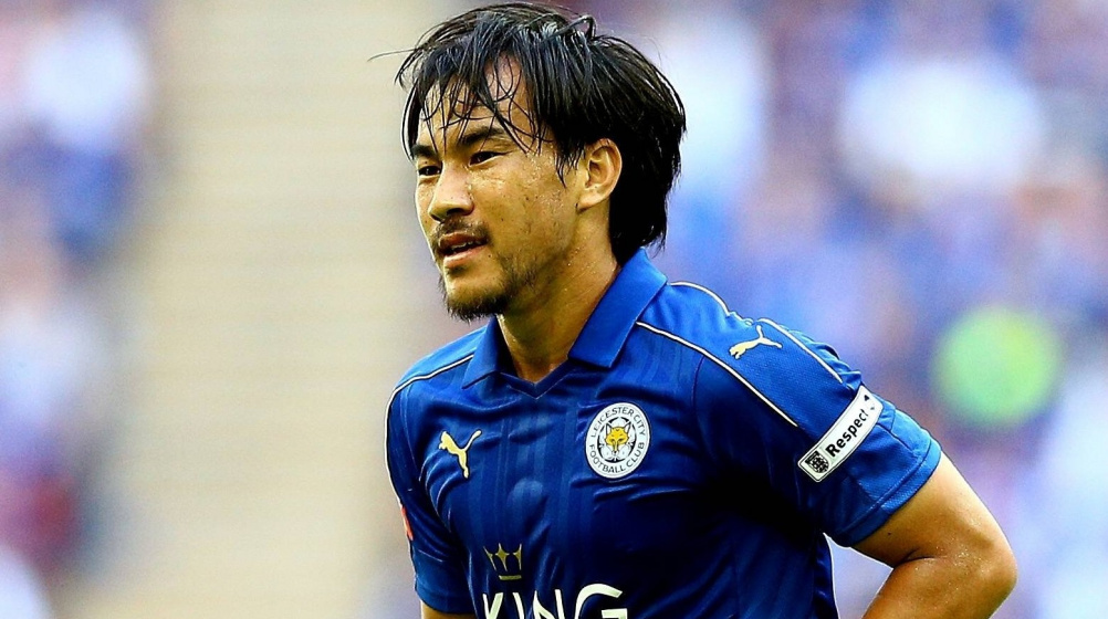 Oficial: Okazaki es el primer fichaje de Málaga CF al que llega libre del Leicester