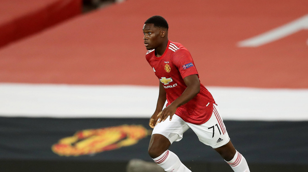 Manchester United teenager Mengi joins Derby on loan: Rooney “has been brilliant”