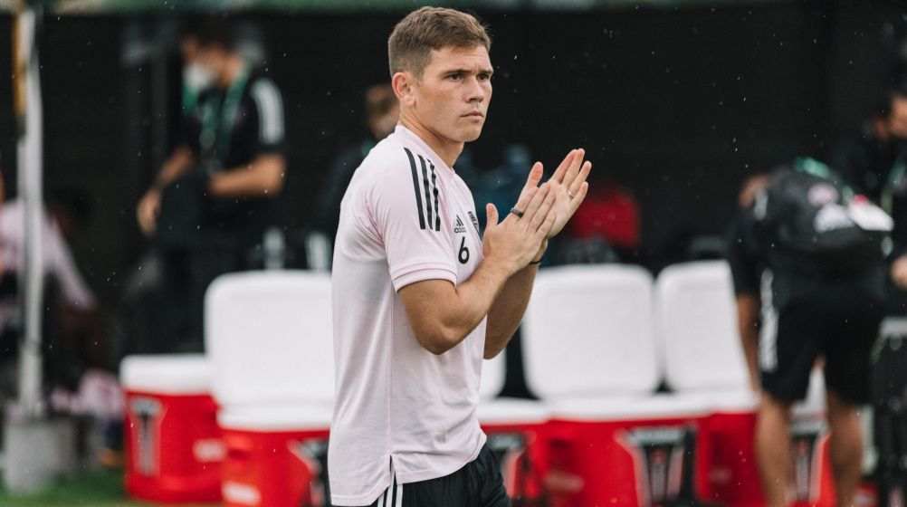 Wil Trapp signs with Minnesota United - 