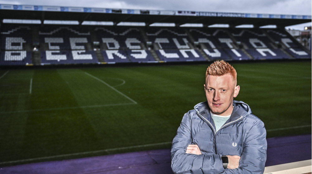 28-year-old Still makes managerial debut for Beerschot - Younger than Nagelsmann