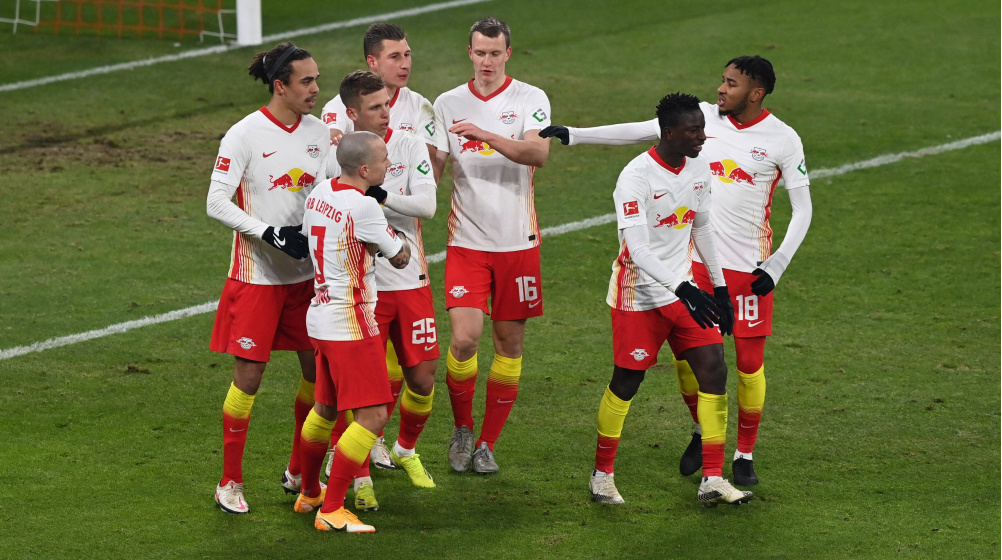 Olmo und Nkunku treffen: RB Leipzig bleibt Zweiter – 3. Niederlage in Folge für Augsburg