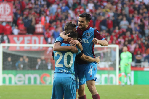 Trabzonspor'un gol sevinci