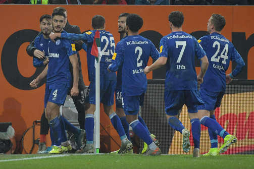 Schalke'de ilk 11'de ilk defa yer alan Ozan Kabak performansıyla göz doldurdu